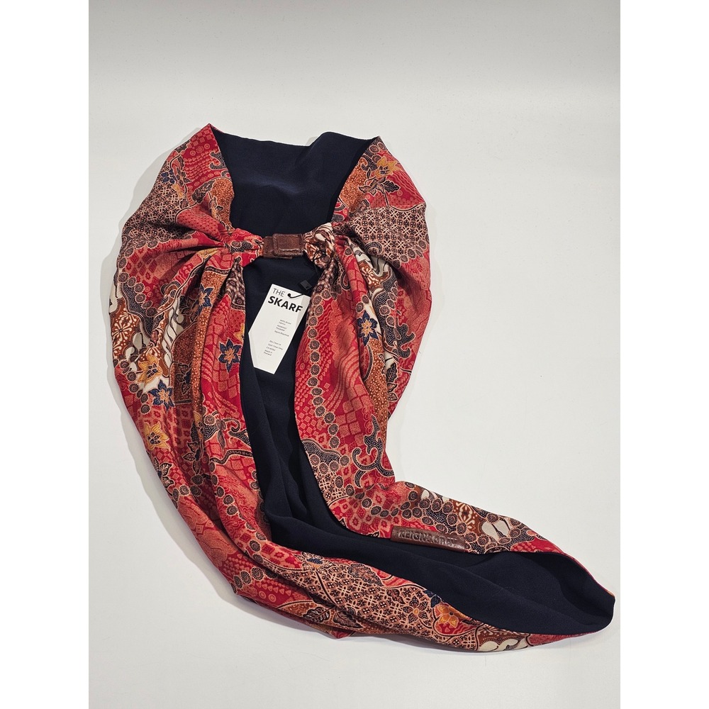 Reign & Gray The Skarf Magnetic Infinity Scarf Red Navy Batik Print One Size NWT